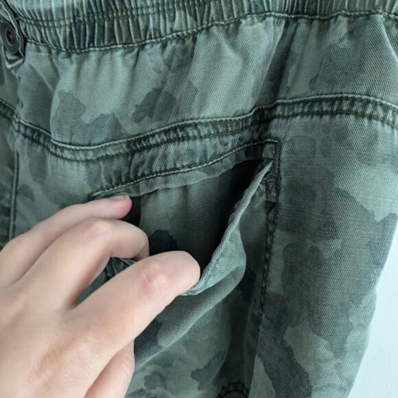 Anthropologie Green Camo Jogger Pants Size XL - Picture 7 of 11